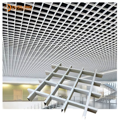 Het witte Poeder bedekte 625x625mm Aluminium 0.5mm het Plafond van het Metaalnet met het Commerciële Opgeschorte Plafond van de T-stukbar met een laag