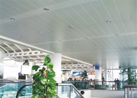 Het open binnenlandse opgeschorte gestalte gegeven Plafond B van de Aluminiumstrook -, Plafond van het Plank het Lineaire Metaal