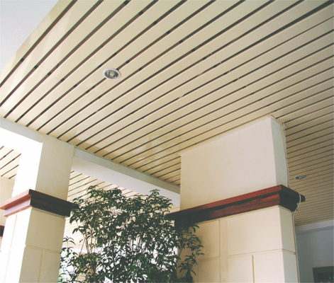 Het open binnenlandse opgeschorte gestalte gegeven Plafond B van de Aluminiumstrook -, Plafond van het Plank het Lineaire Metaal