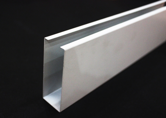 Het metaal van het u-Aluminium Plafond Profielscherm Vals voor de bouw van decoratief materiaal