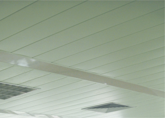 Het geperforeerde Plafond van de Aluminiumstrook stofdicht/2 door 4 Voet Vals Plafondcomité voor Bureau