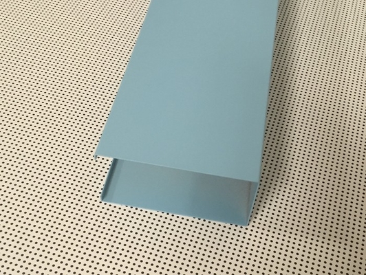 Blauwe Poeder Met een laag bedekte het Plafondbreedte 50mm Hoogte 100mm van het Aluminium U-vormige Lineaire Metaal