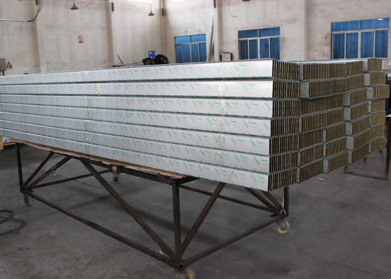 Zilveren Grijs PVDF-het Schilderen U84R de Schaduwsysteem van de Aluminiumzon, Luifel van het Zon de Blokkerende Metaal